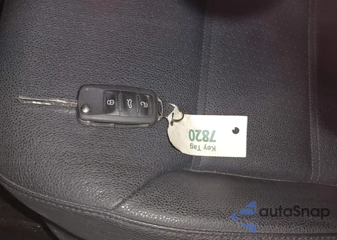 2011 Volkswagen Jetta 2.5L Se z USA, uszkodzony, nr VIN 3VWDZ7AJ8BM321837